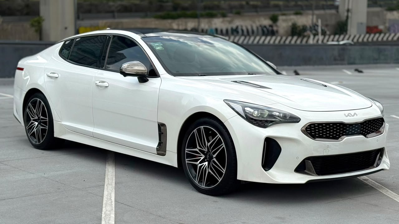 2022 Kia  Stinger  PE 3.3L TURBO GT A/T